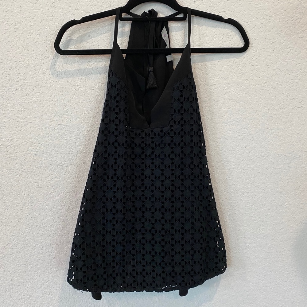 Athleta lace cutout racer back tie top.